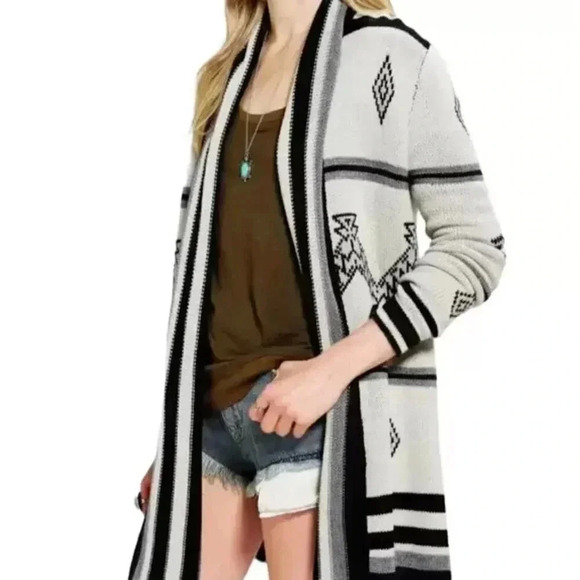 BB DAKOTA | ROLLY OPEN FRONT CARDIGAN - Picture 1 of 14